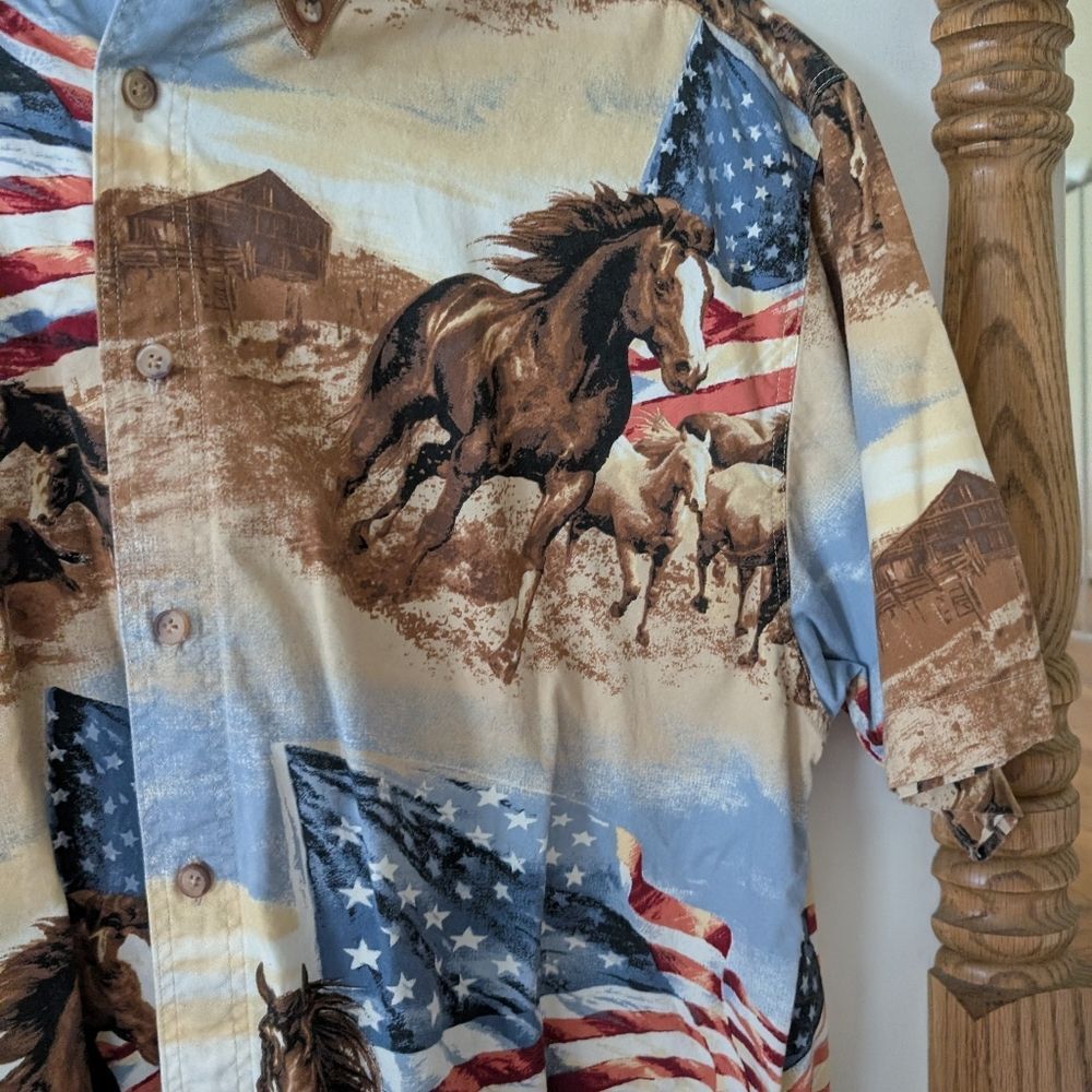 Bit & Bridle Horse Flag Western America Short Sleeve Button Down Size Large - Picture 3 of 7